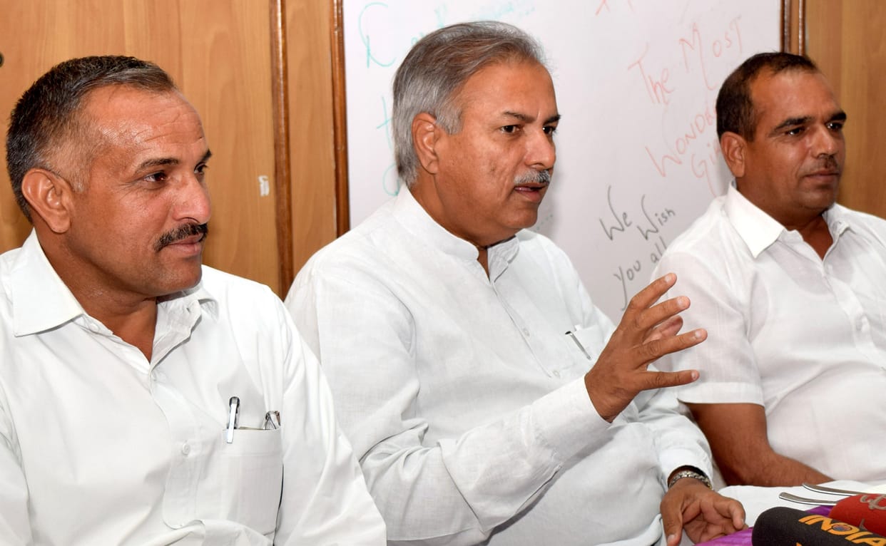 Malik tells , will complain against MP Saini , Unsubscribe high command