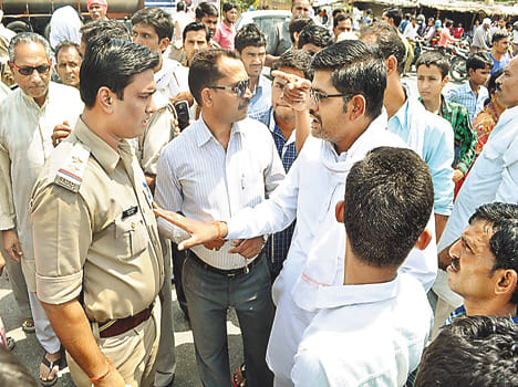 Arun's house was extinguished lamp