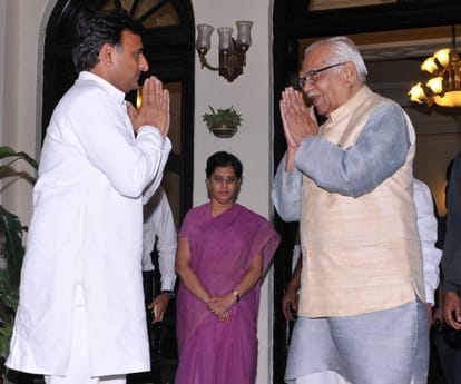 Governor Ram Naik speaks Akhilesh to control Azam Khan.
