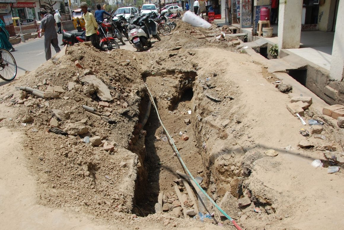 Maintenance work to the public, making trouble in town
