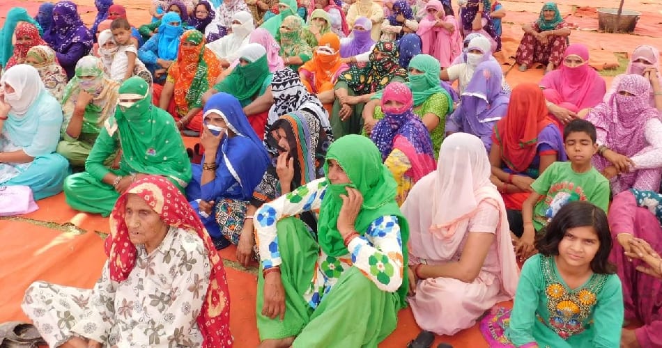 goons boycott dalits in panchayat in gurgaon
