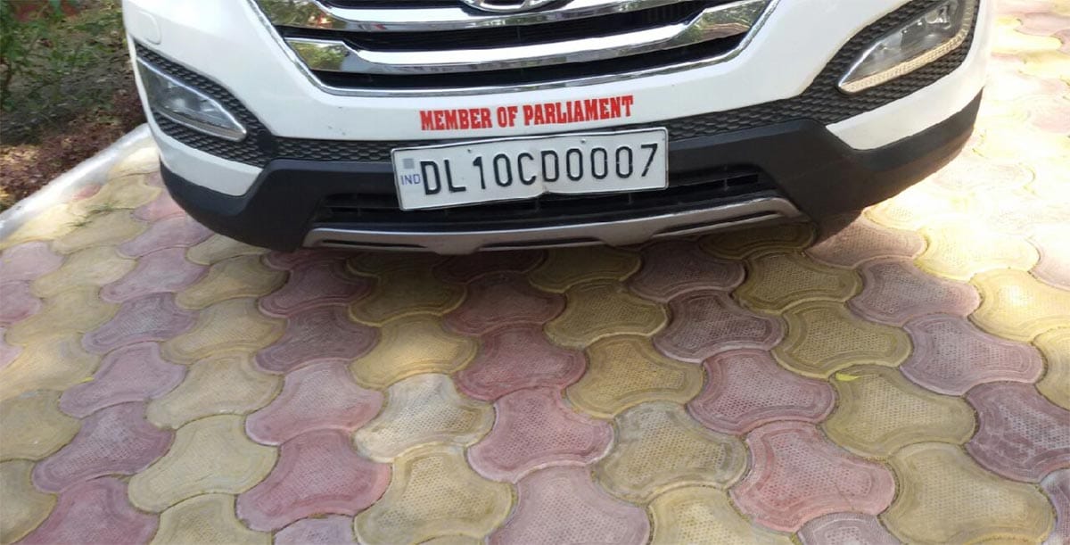 hema malini convoy accident
