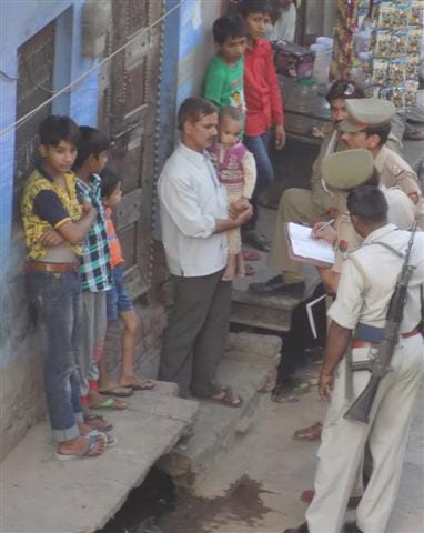 Lala's homes searched in Nagla , fill up dossiers