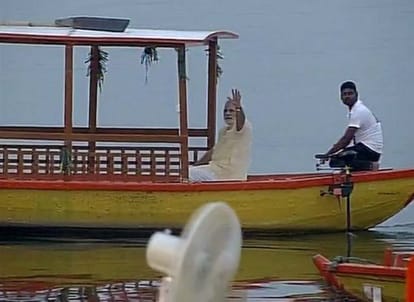 centre open its hearts for pm modi constituency varanasi