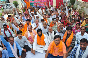 farmer protest in collarted 