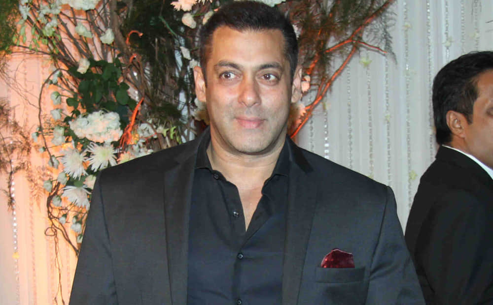 Salman Khan says Don’t expect me to dance like Hrithik and Tiger