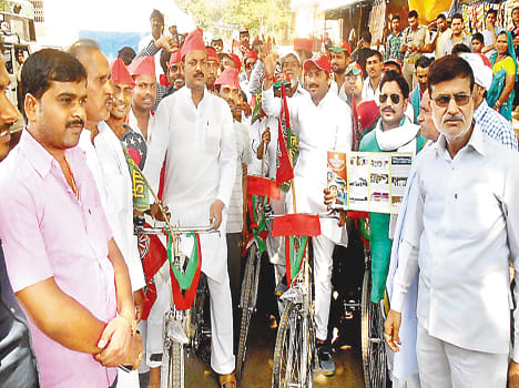 SP workers out of the bicycle, said plans
