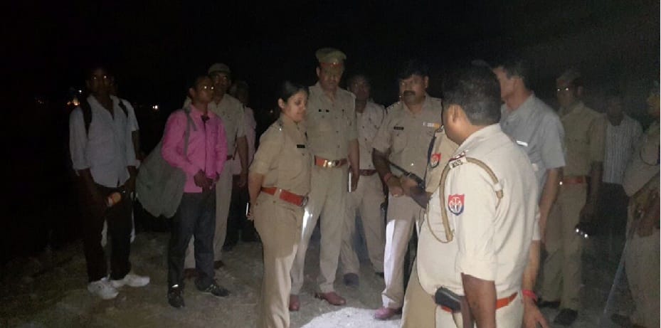 Faizabad express derailed near Hapur, many injured