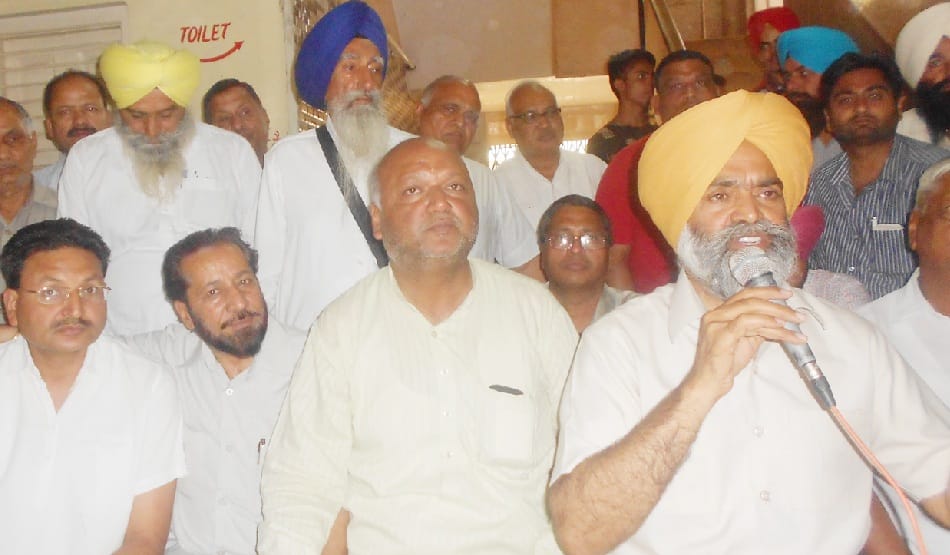 farmer suicide issue: controversial statement of Vice Chairman of mandi Board