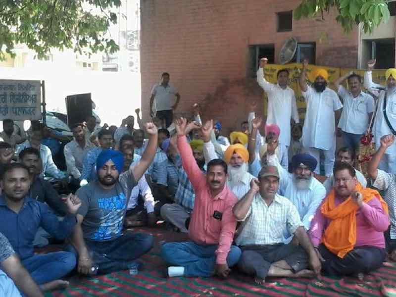 protest, pseb fedration, joint form, employe, pathankot