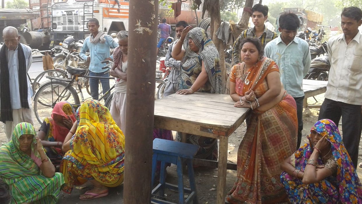 Couple trodden by a vehicle