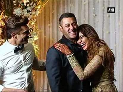SRK, Salman, Bachchans attend Bips-Karan wedding reception 