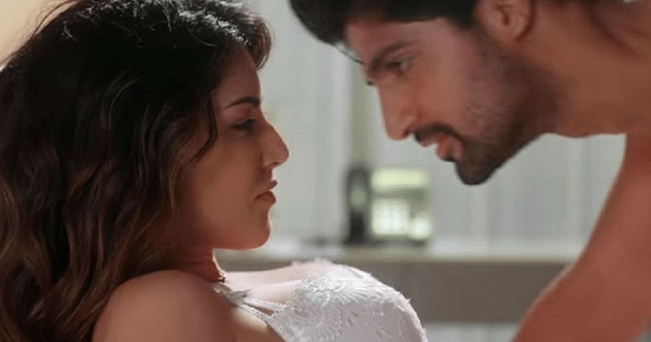 Sunny Leone Ki Nangi Wali Sexy Dikhao - à¤²à¥‹ à¤œà¥€, à¤† à¤—à¤ˆ à¤¸à¤¨à¥à¤¨à¥€ à¤•à¥€ à¤¸à¤¬à¤¸à¥‡ à¤¸à¥‡à¤•à¥à¤¸à¥€ à¤®à¥‚à¤µà¥€, à¤–à¥à¤²à¤•à¤° à¤¬à¥‹à¤²à¥€ à¤¸à¥‡à¤•à¥à¤¸ à¤ªà¤° - Sunny Leone,  One Night Stand, Sunny Leone Movie, Bollywood Movie, Sunny Leone Interview  - Amar Ujala Hin