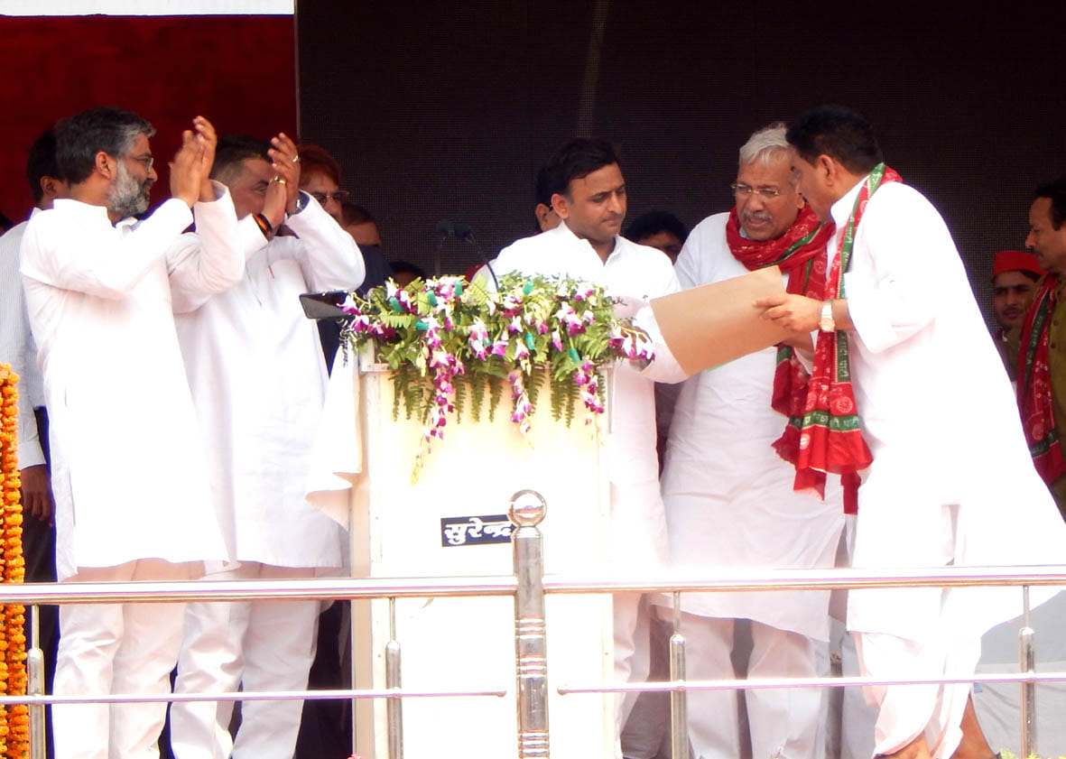 CM Akhilesh Yadav in Ballia district