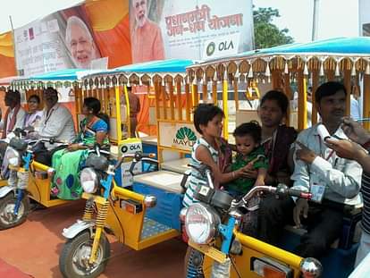 PM Modi takes e-rickshaw ride in Varanasi