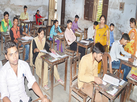 three thousands students appeared in entrance exam