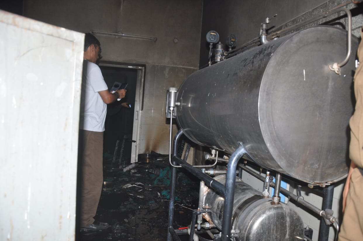 operation theater closed in shalamar hospital due to fire incident