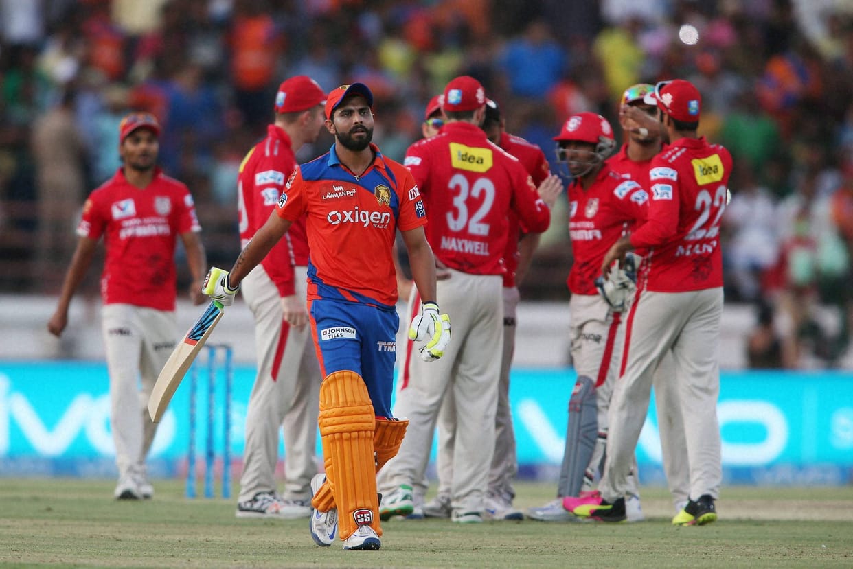 umpire was not happy with ravindra jadeja