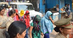 Mirganj raided , evacuated brothel