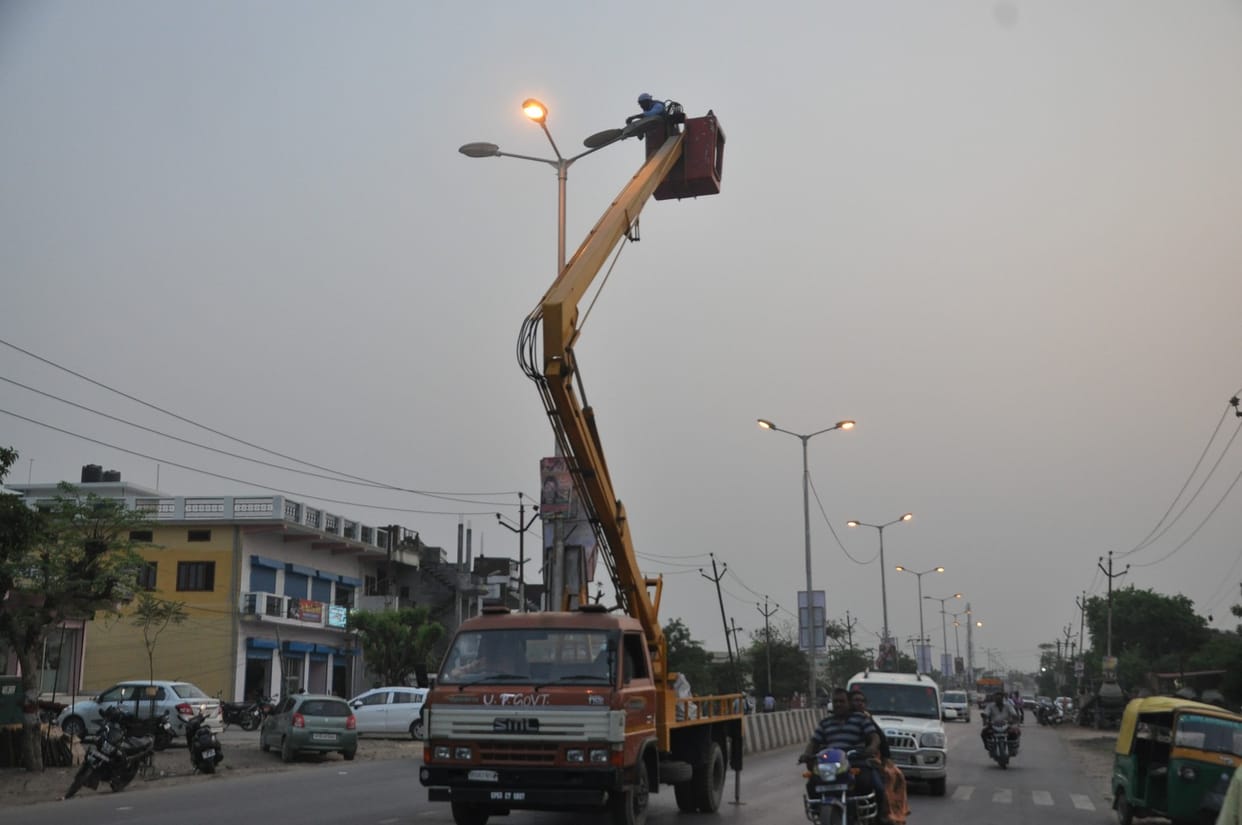 street light from tp nagar to padleganj