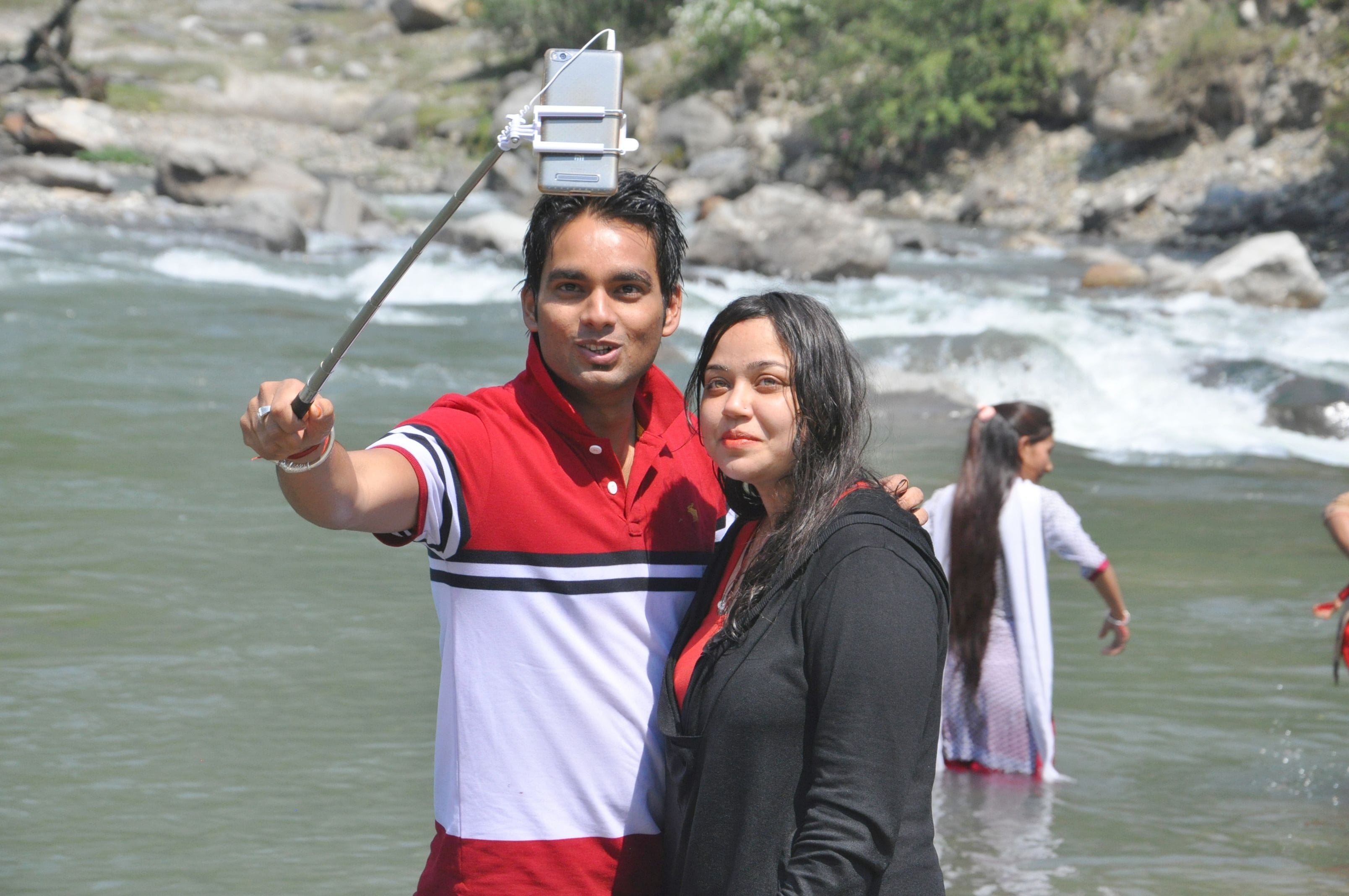 mercury rises to season's highest in jammu and kashmir