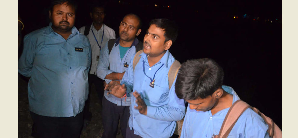train aacident garh in hapur   