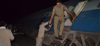 Delhi assembly speaker was also traveeling in faizabad express