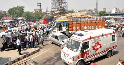 accident, road accident, truck hit vehicles in patiala, truck accident, patiala, punjab, crime