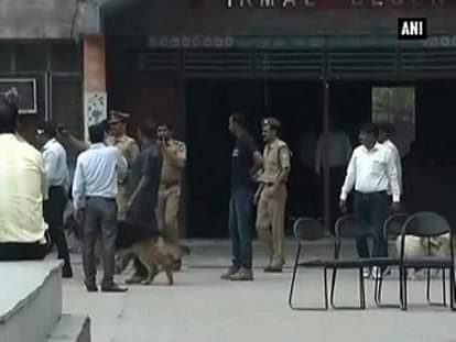 Ghaziabad: School evacuated after bomb threat 