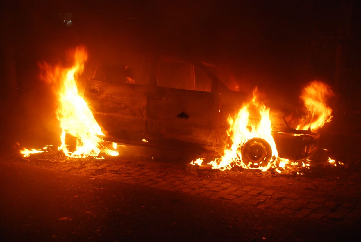 Start as soon as burnt car, gunned rider