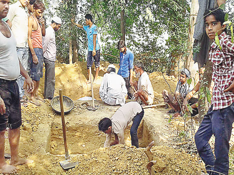 The bodies of the mother and daughter were buried side by side