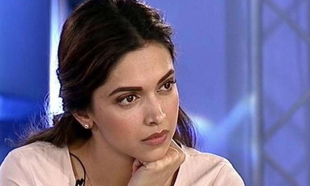 deepika padukone sad, is not paired for kabir's upcoming