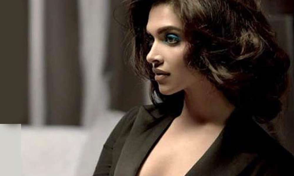 deepika padukone sad, is not paired for kabir's upcoming