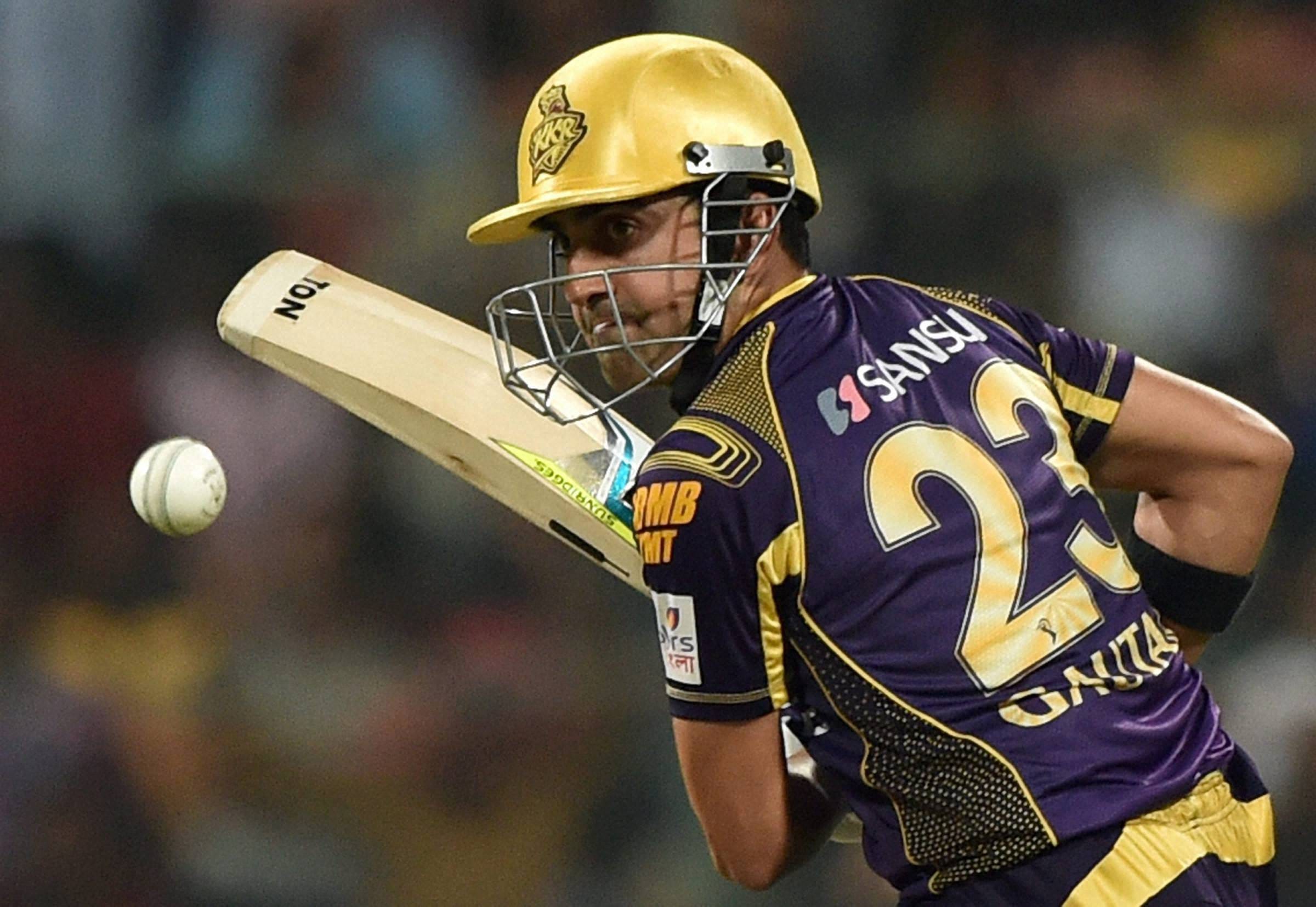 gautam gambhir creates 4 record Against kohli's RCB