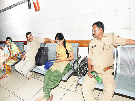 She jumped from the jeep was carrying police line