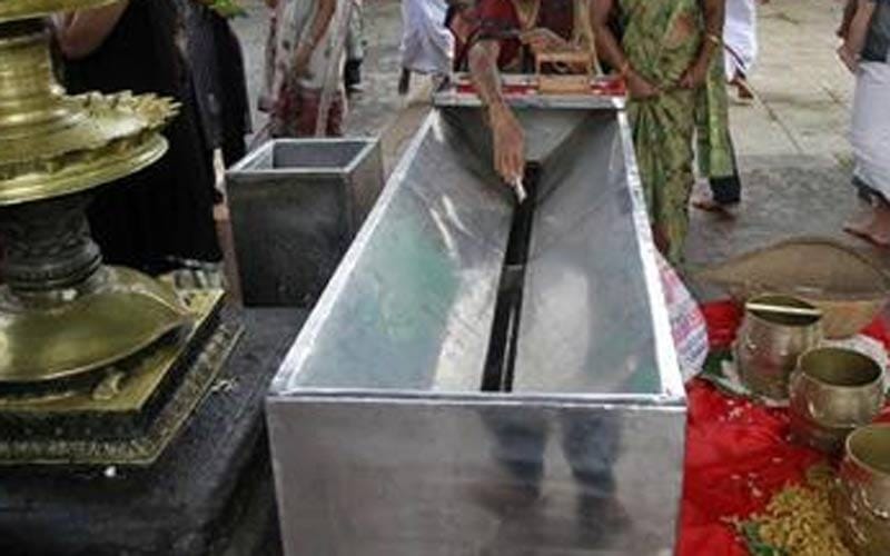 three arrested for donating looted money to shirdi temple