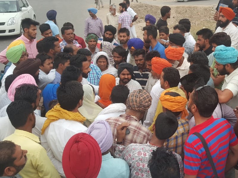 suicide, family protest in jagraon, ludhiana protest
