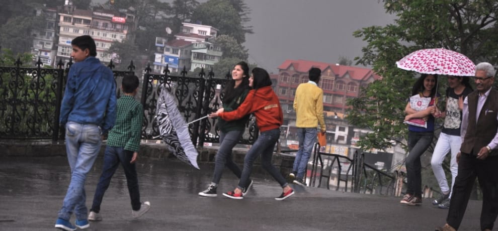 rainfall in shimla, temprature down, live photos.