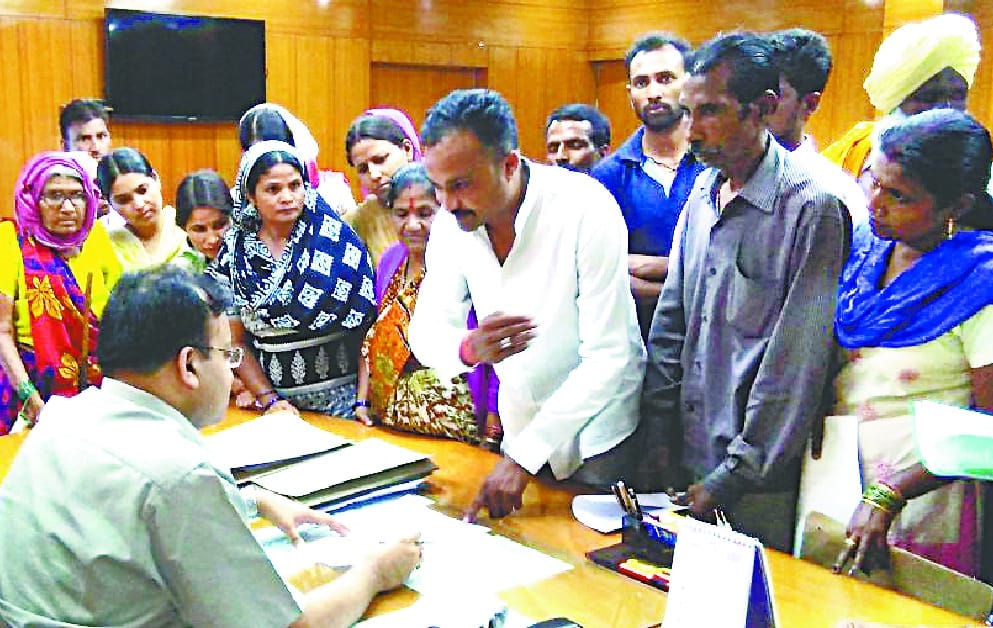 parents oposed the droping of children from school 