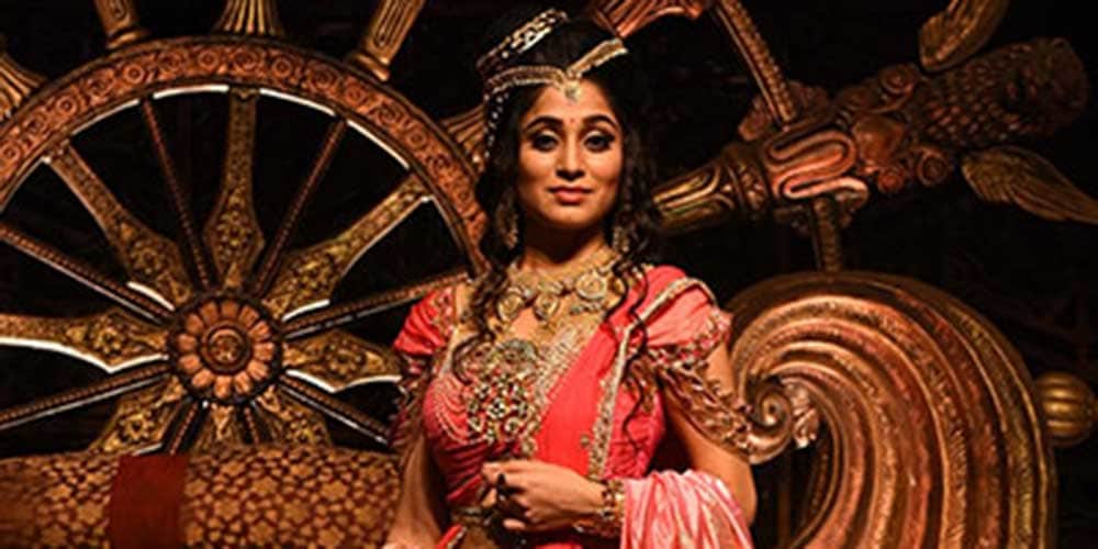 Celina Jaitly Sangram Singh Mihika Verma Saumya Seth Shifted To Foreign After Hit Career