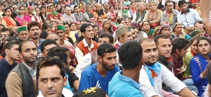 Bali-Sukhu praise CM Virbhadra singh at theog rally.