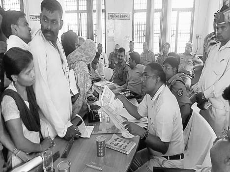 Tehsil Day descended complainant