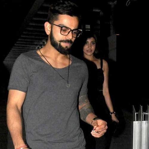 Virat Kohli follows Anushka Sharma back on Twitter and Instagram