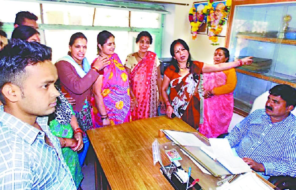 EE needs water surrounded sought
