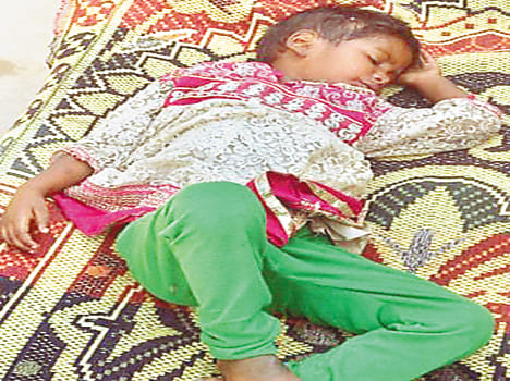 Measles outstretched foot at Tahrpur 