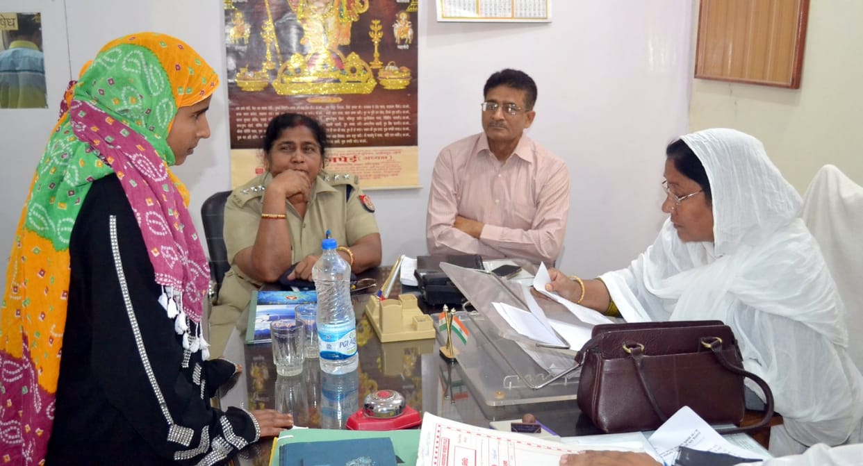 Women in public hearing Hearing of 25 cases