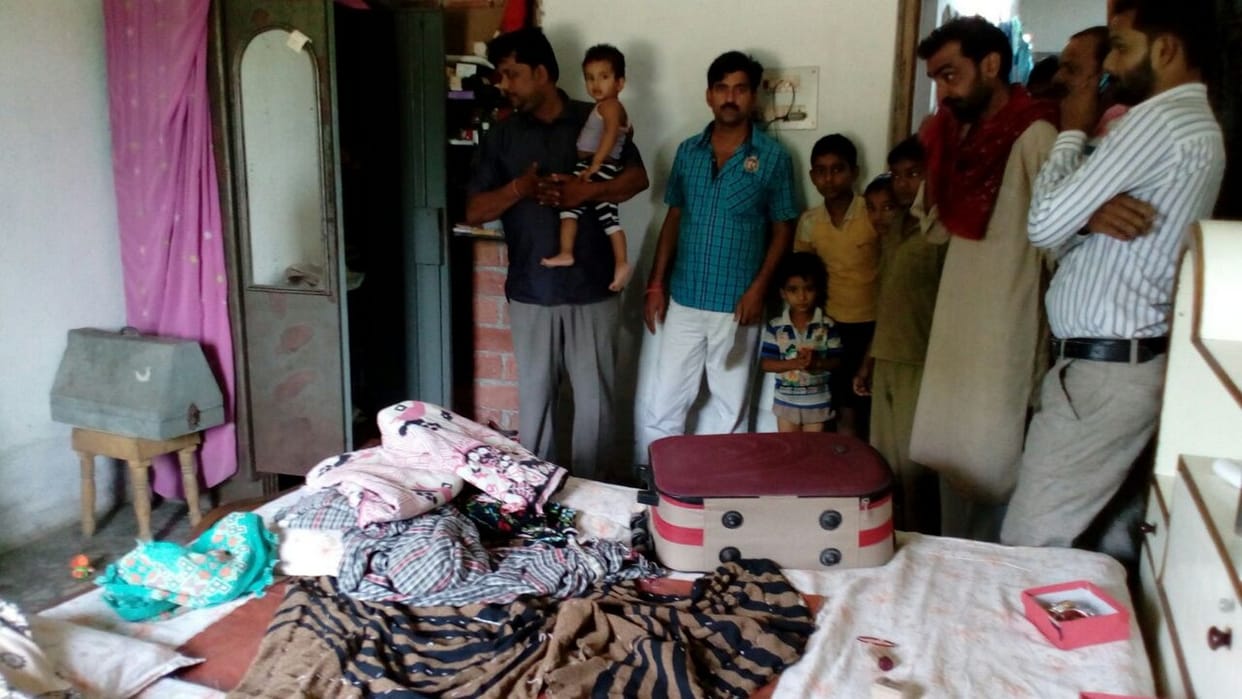 Thieves carried goods from the seven houses
