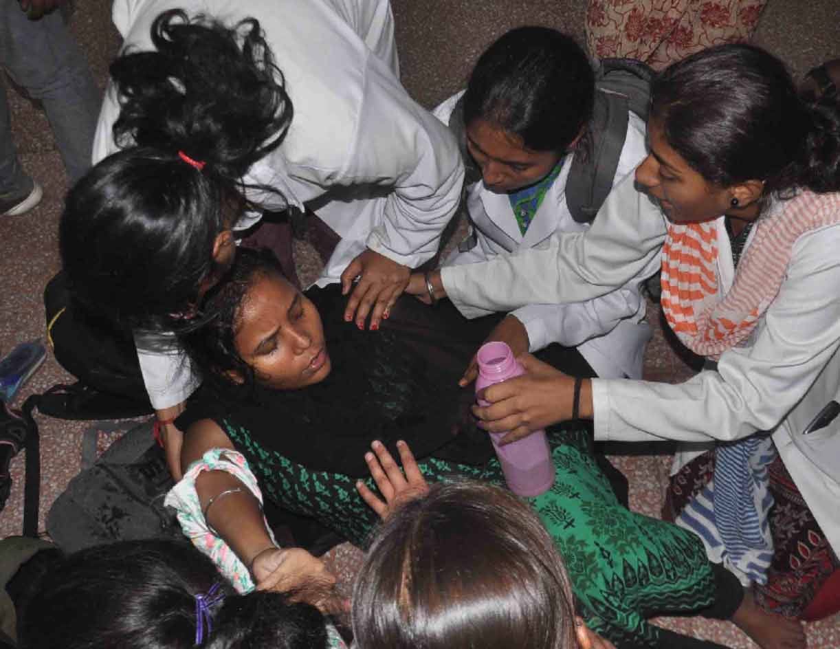 Girls students beaten by security picket at BHU.