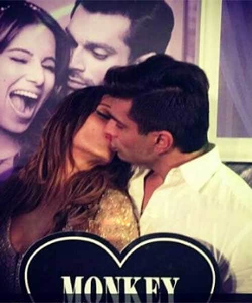 Bipasha-karan sensuous dance in wedding