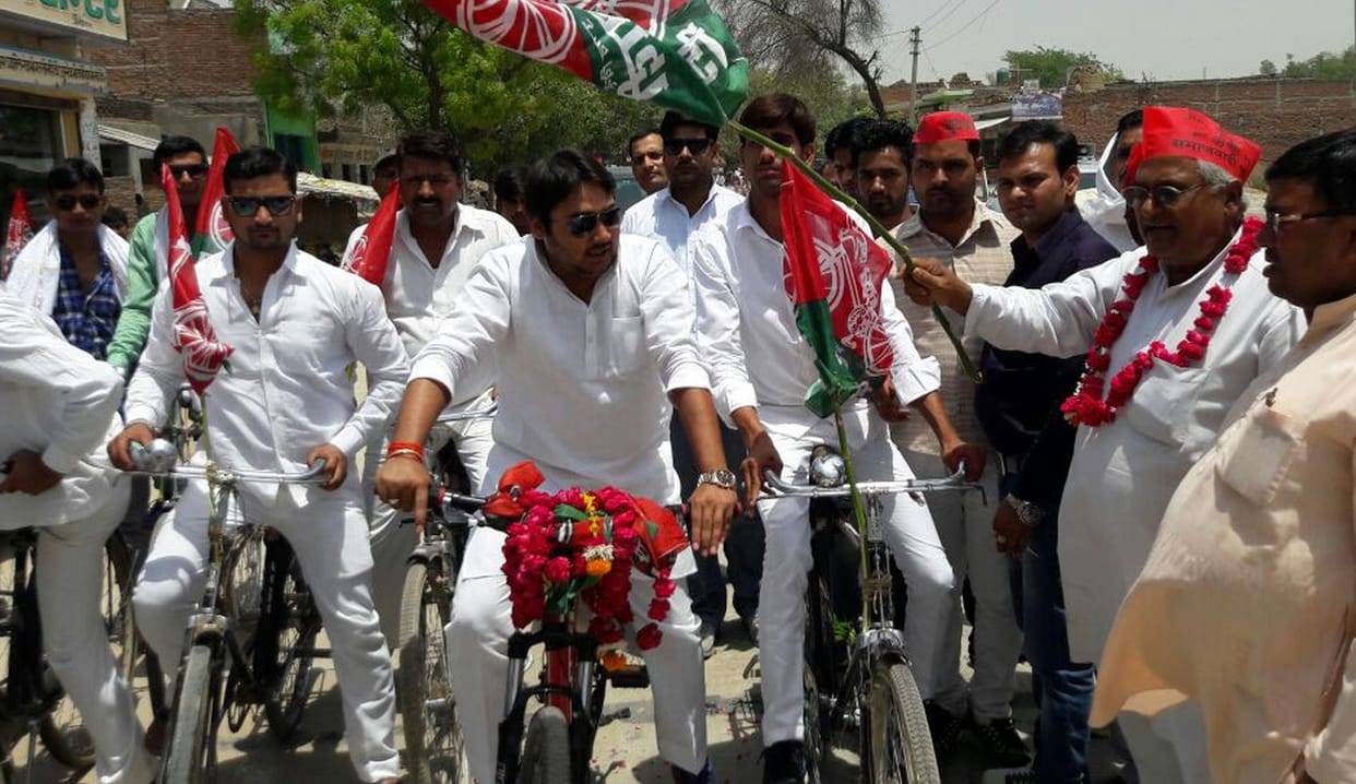 Wandering from village to village cadres are party celebrated